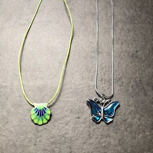 2 pendant necklaces